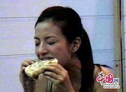 吃瓜的猹穿进娱乐圈,从幕后到台前的华丽蜕变