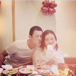 娱乐吃瓜酱生日拍照文案,镜头下的甜蜜瞬间